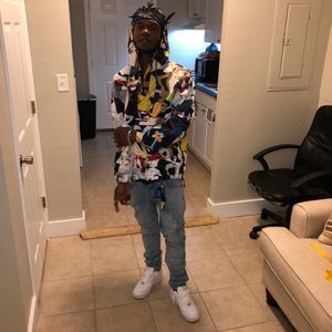 Meet your Posher, Dee